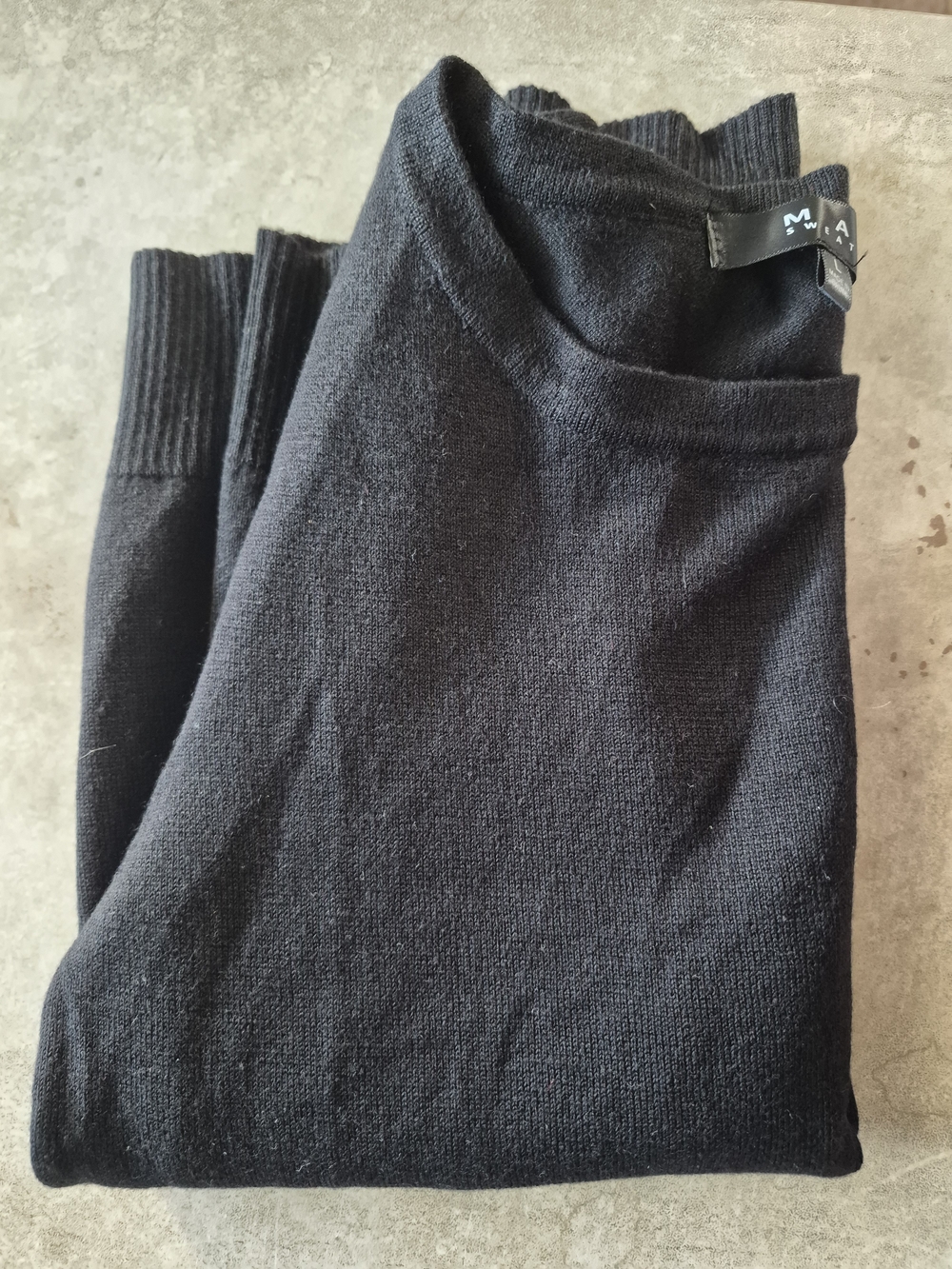 Red V-Neck Button Cardigan Sweater - Picture 5 of 5